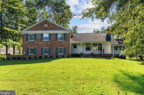 10520 Glen Rd, Rockville MD  20854-4134 exterior