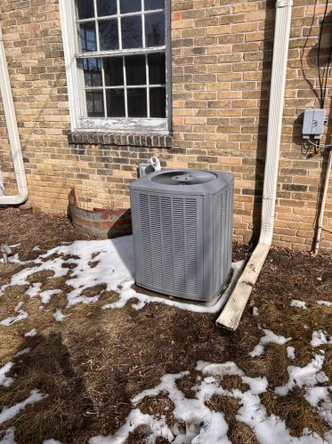 4593 Spencer Pl, Milwaukee WI 53218-4947 exterior