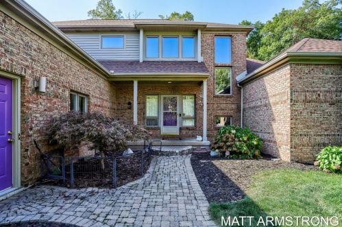 143 Stonehenge Dr, Wyoming, MI