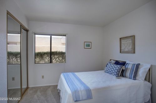 4413 Kleindale Rd, Tucson AZ 85749-8331 exterior