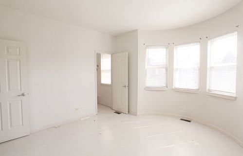 729 Blackhawk St, Chicago IL  60610-1170 exterior