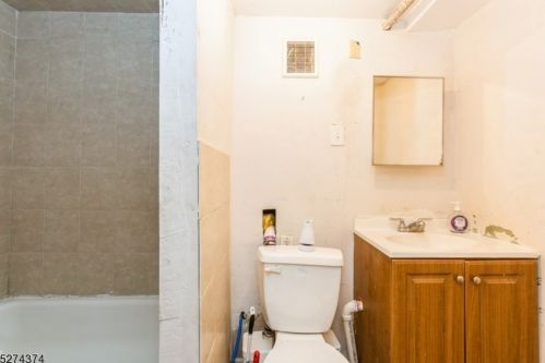 1229 6th St, Plainfield NJ 07063-1433 exterior