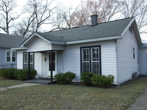 1196 Emerson Ave, Meskegon MI 49442-5205 exterior