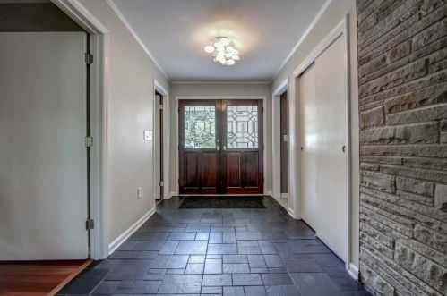 720 Langford Ln, Atlanta GA  30327-4732 exterior