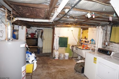 184 9th St, Newark NJ  07107-1489 exterior