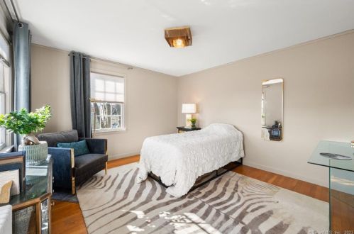 616 Poquonock Ave, Windsor CT  06095-2204 exterior