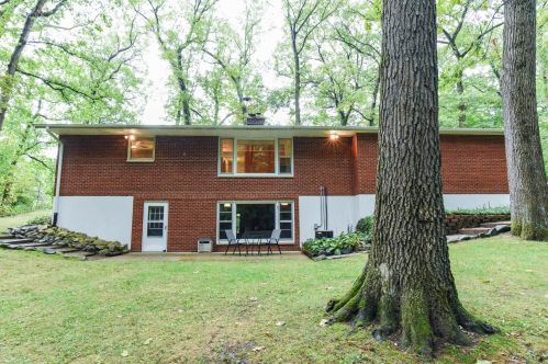 87 Baseline Rd, Plainwell MI 49080-9549 exterior