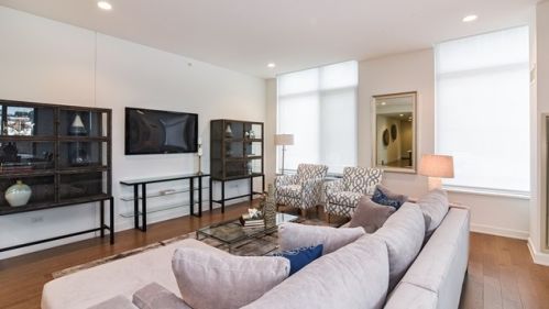 540 Webster Ave, Chicago IL  60614 exterior