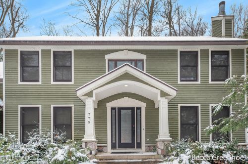 779 Scenic Dr, Meskegon MI 49445-8630 exterior