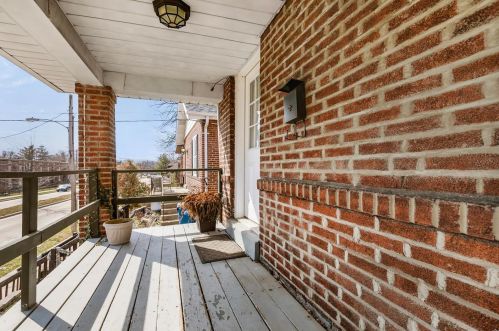 2035 Yale Ave, Saint Louis MO 63143-1473 exterior