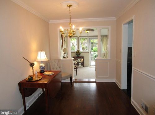 925 Columbus St, Alexandria VA 22314-1611 exterior