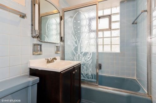 3322 Catalpa Ave, Chicago IL 60625-2275 exterior