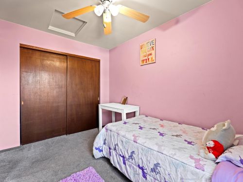 8027 94, Milwaukee WI 53214-2754 exterior