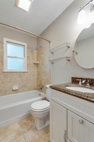 6769 Lockridge Dr, Atlanta GA 30360-1555 exterior