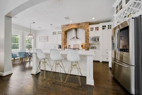 3315 Spg Br Rd, Montgomery TX 77316-2503 exterior