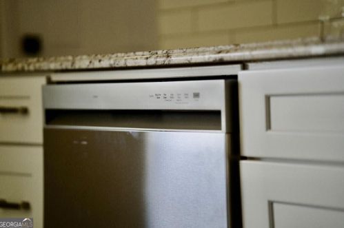 2050 Forrest Park Rd, Atlanta GA 30315-8637 exterior