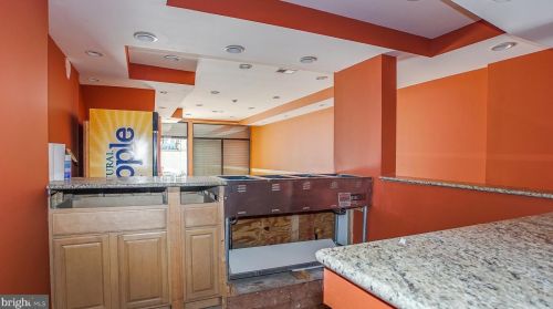 6215 Market St, Philadelphia PA 19139-2923 exterior