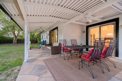 3842 50th Pl, Phoenix AZ 85018-4413 exterior