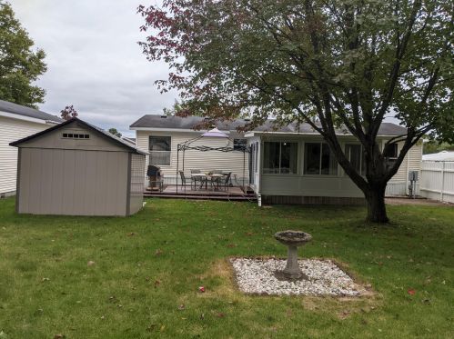 4094 Latas Ln, Meskegon MI 49442-6835 exterior