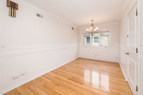 4558 Maria Ct, Chicago IL 60656-4255 exterior