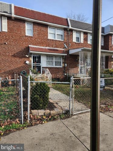 354 Raritan St, Camden, NJ 08105-2038