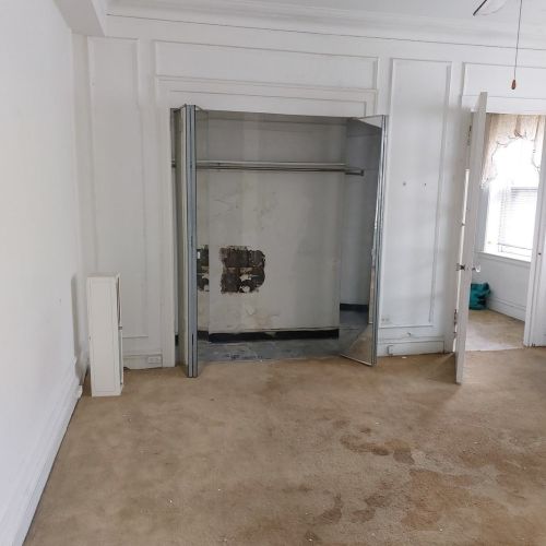 3602 Pine Grove Ave, Chicago IL 60613-4509 exterior