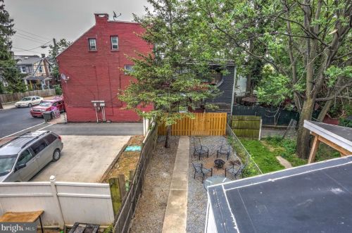 504 Poplar St, Lancaster PA  17603-5235 exterior