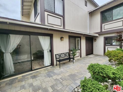 4555 Falkirk Bay, Oxnard CA 93035-3743 exterior