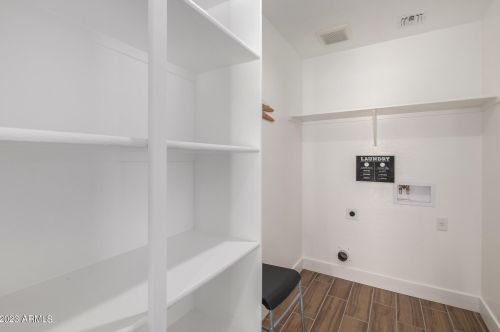 4215 19 Pl, Phoenix AZ 85040-1407 exterior