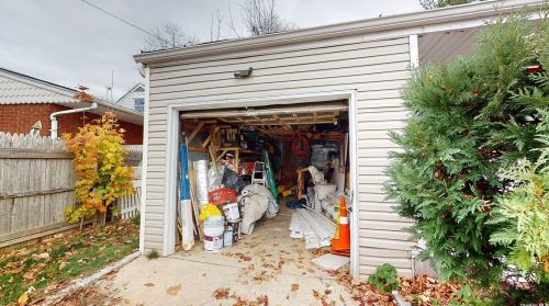 1101 Deer Park Ave, Babylon NY  11703-3107 exterior