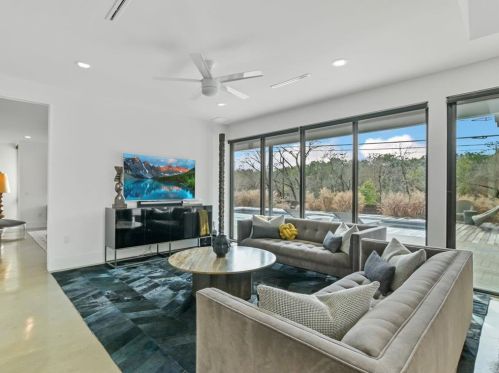 5708 Driftwood Dr, Austin TX 78731-2642 exterior