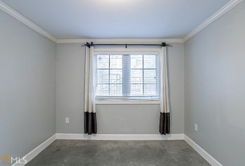 706 Cosmopolitan Dr, Atlanta GA 30324-3615 exterior