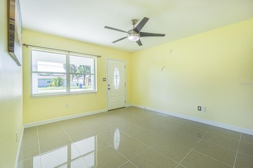 1735 Comanche Ave, Tampa FL 33634-5043 exterior