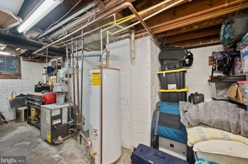 3670 Camden St, Washington DC 20020-1224 exterior