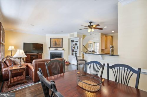 321 Fayette St, Alexandria VA 22314-2434 exterior