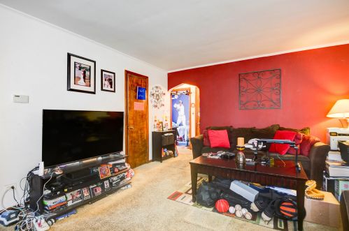 6018 Monitor Ave, Chicago IL  60646-3923 exterior