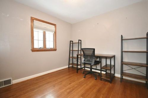 921 Meadowcroft Ave, Pittsburgh PA 15216-1119 exterior