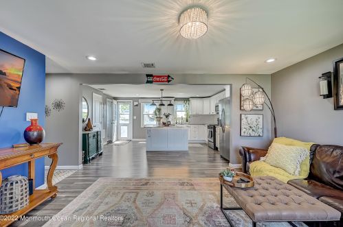 1608 Tamiami Rd, Lacey NJ 08731-5036 exterior