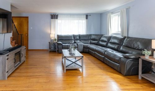 211 Ingram Ave, Pittsburgh PA  15205-2008 exterior