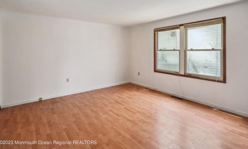 405 15 Ave, Belmar NJ 07719-2525 exterior