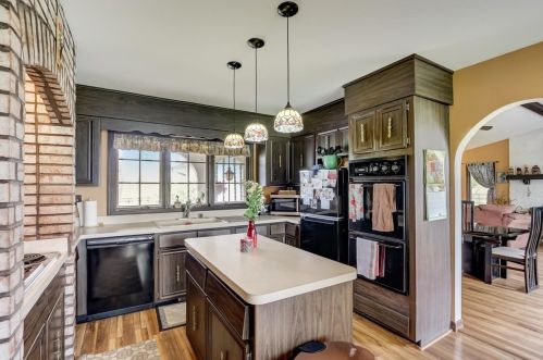 1702 Rose Farm Rd, Bull Valley IL 60098-9564 exterior