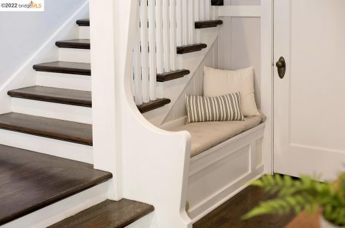 135 Tunl Rd, Berkeley CA 94705-2841 exterior