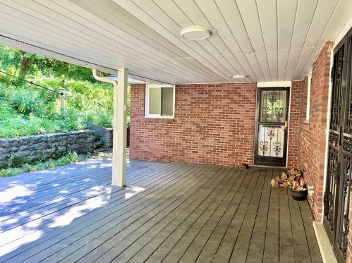 133 Country Clb Dr, Pittsburgh PA 15228-2652 exterior