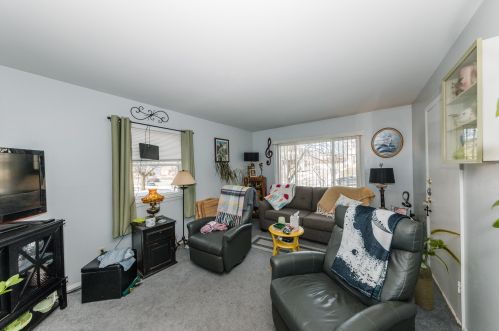 8919 Tripoli Ave, Milwaukee, WI 53228-1625