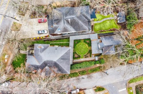 824 Briarcliff Pl, Atlanta GA 30306-3902 exterior