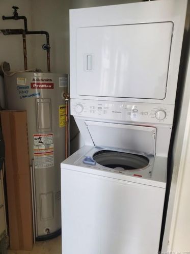 9 Wall St, Norwalk CT 06850-3439 exterior