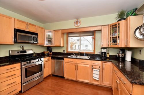 2827 87 St, Milwaukee WI 53222-4730 exterior