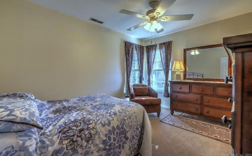 254 Acorn Ln, Milford CT 06461-1888 exterior