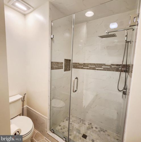 4355 Embassy Park Dr, Washington DC 20016-3608 exterior