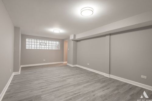 6917 Maplewood Ave, Chicago IL 60622-2857 exterior